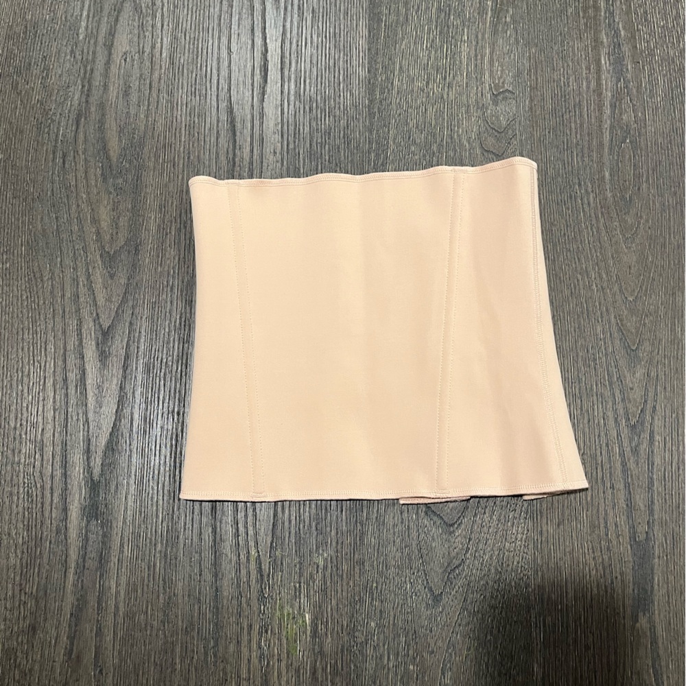 NWOT Skims Waist Trainer Clay - Size XL